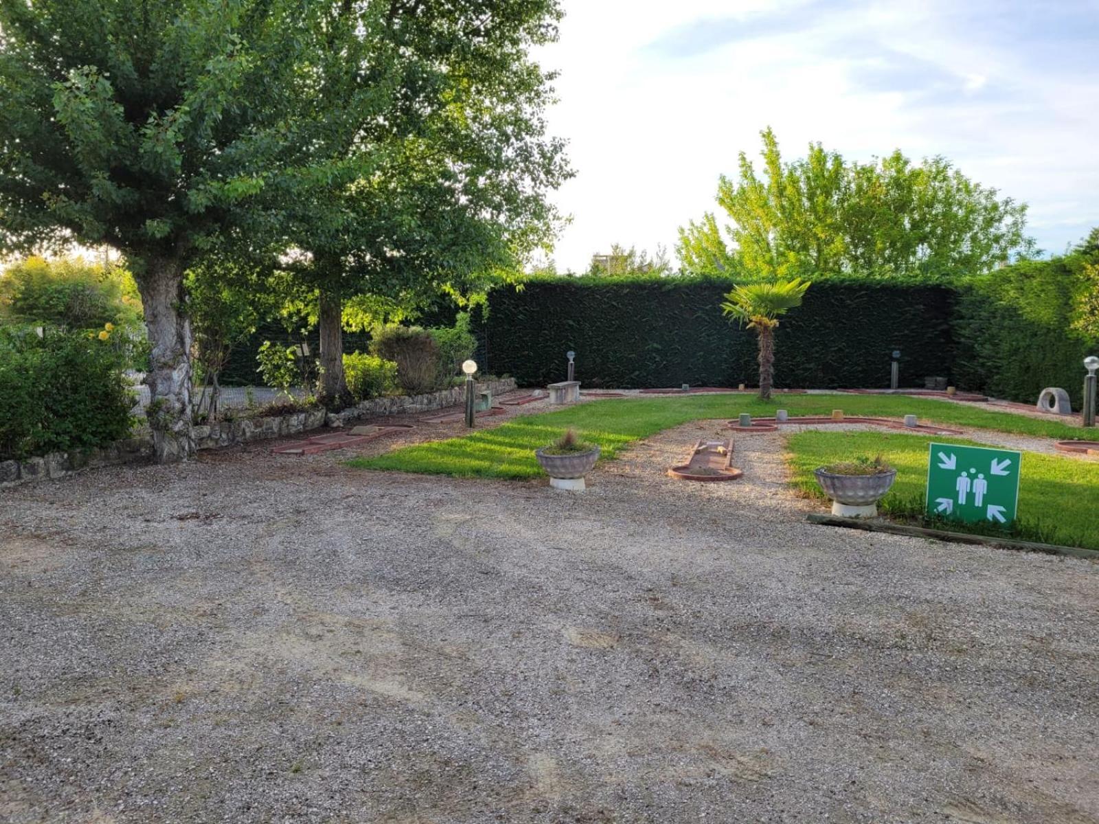 Camping Les Peupliers Vendays-Montalivet Exterior foto