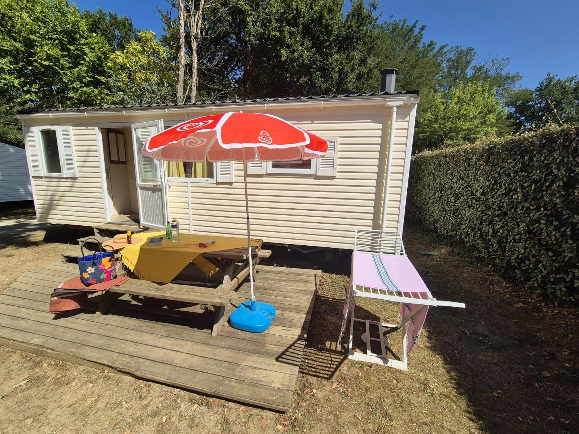Camping Les Peupliers Vendays-Montalivet Exterior foto