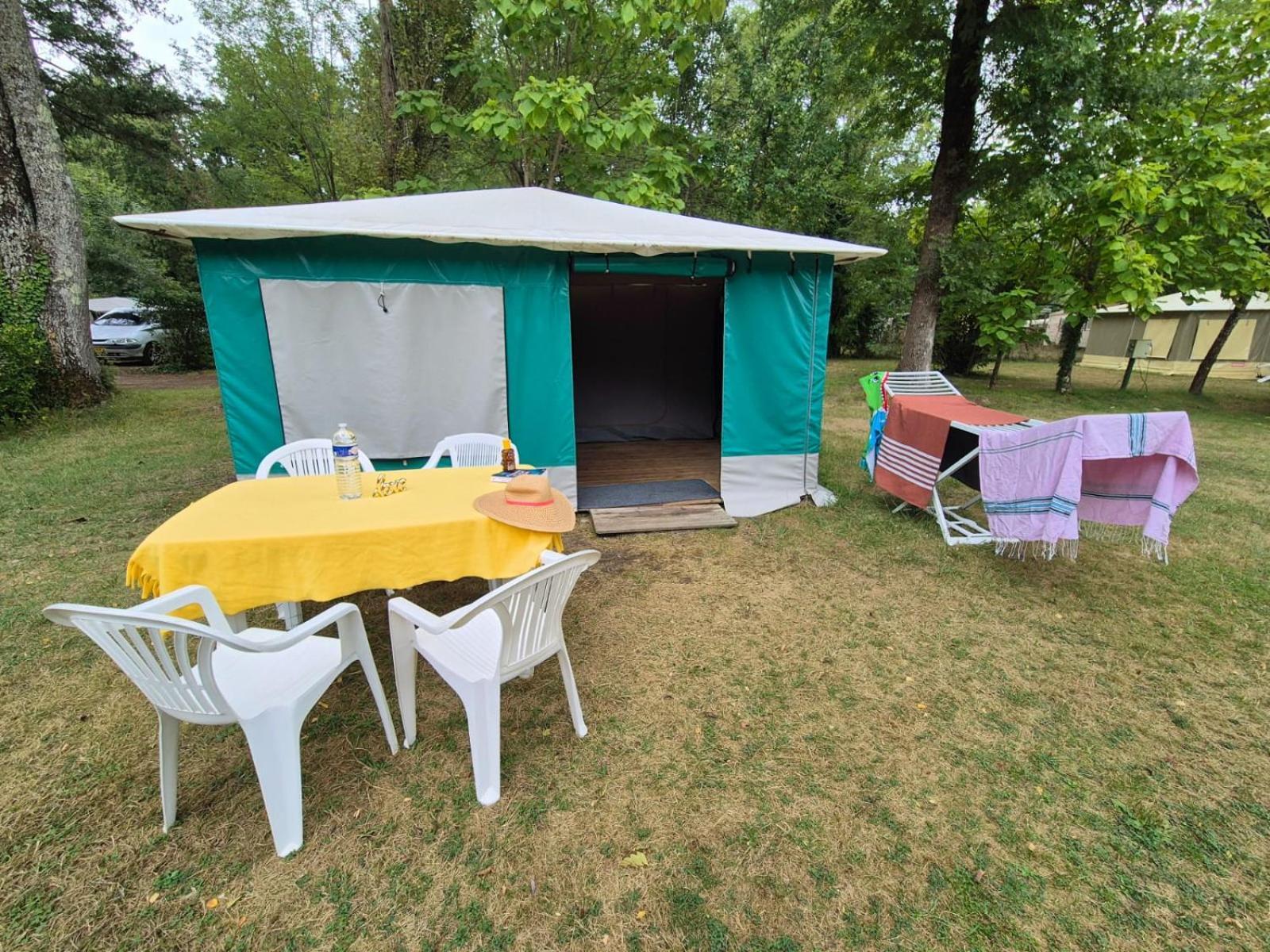 Camping Les Peupliers Vendays-Montalivet Exterior foto